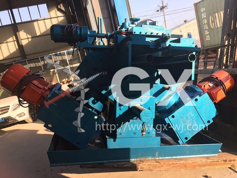 采用冷轧机生产螺旋叶片